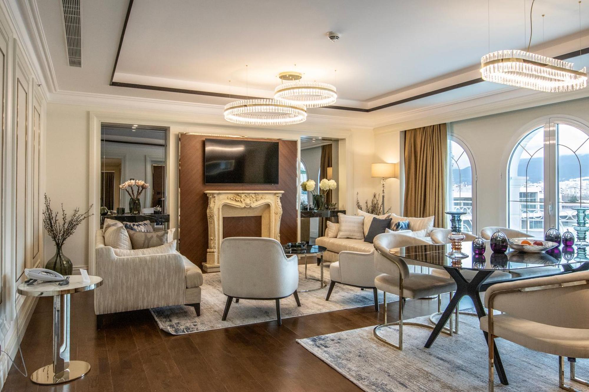 Xheko Imperial Luxury Hotel & Spa Tirana Exterior foto The interior of the apartment